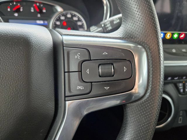 Used 2025 Chevrolet Blazer LT FWD image 21