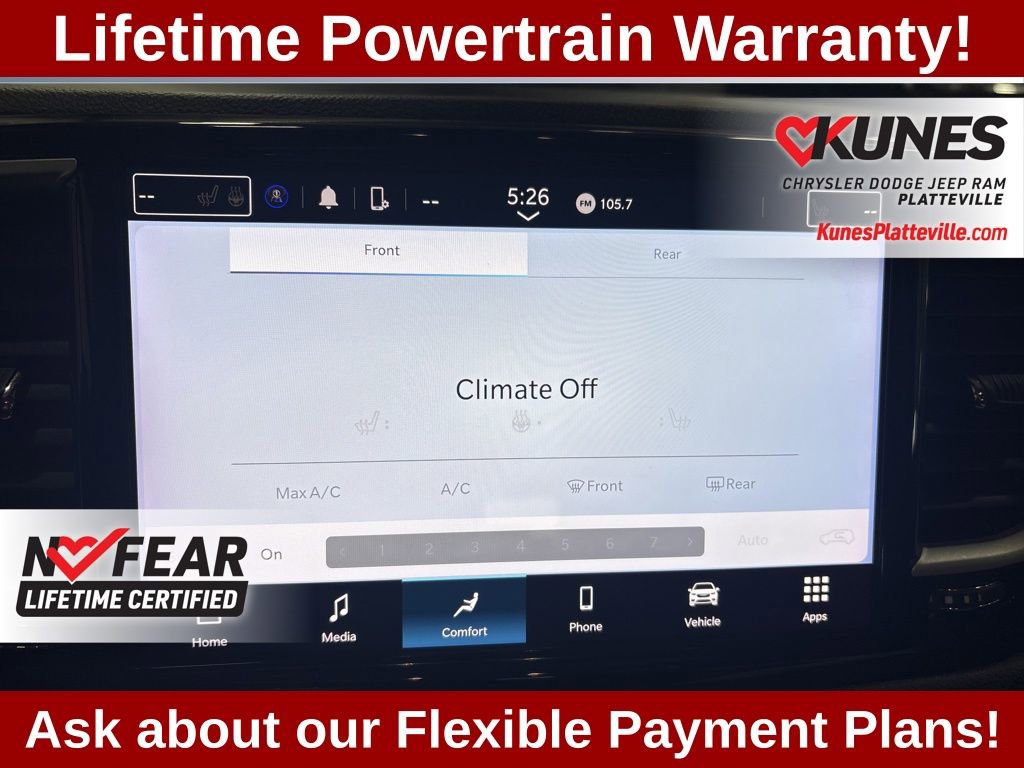 Used 2023 Chrysler Pacifica Touring-L image 23