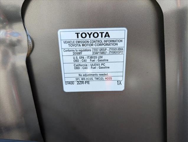 Used 2018 Toyota Corolla LE image 20