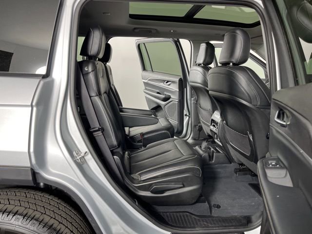 Used 2023 Jeep Grand Cherokee L Limited image 49