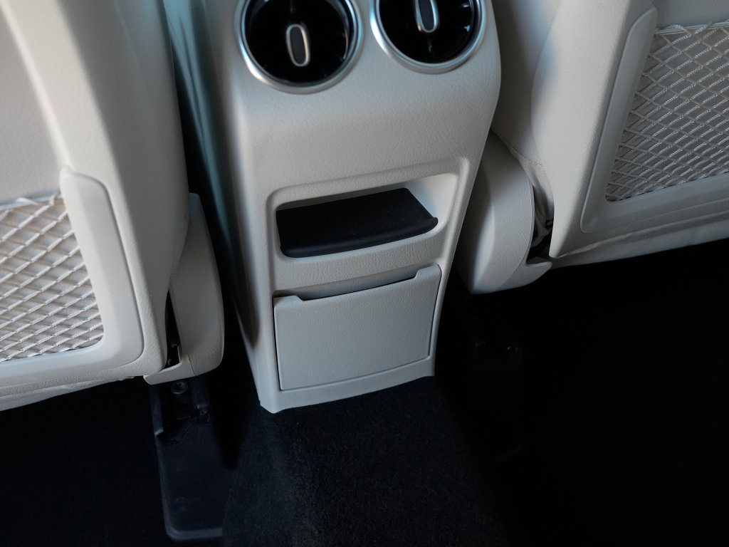 Used 2025 Mercedes-Benz GLA 250 image 33