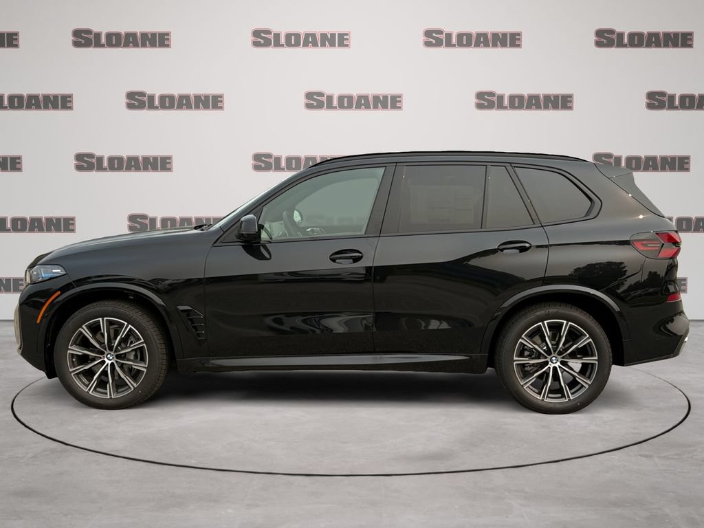 New 2026 BMW X5 xDrive40i w/ M Sport Package AWD/4WD image 2