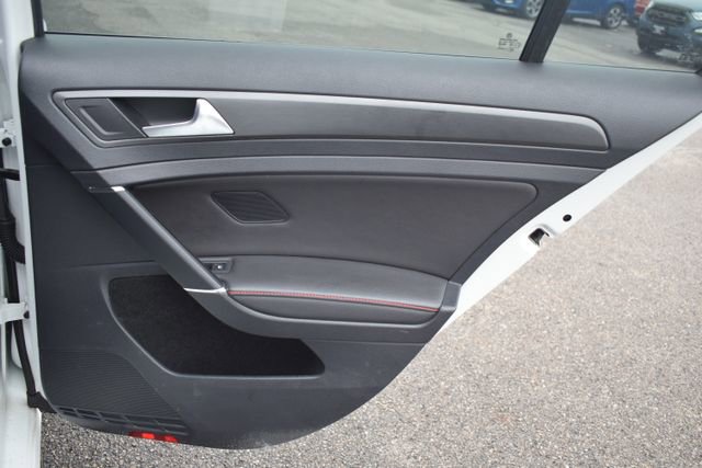 Used 2018 Volkswagen GTI SE w/ SE Leather Package FWD image 40