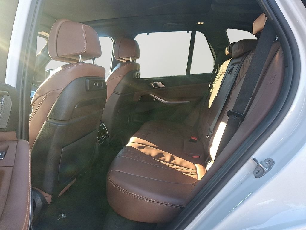 Used 2020 BMW X5 xDrive40i w/ M Sport Package image 8