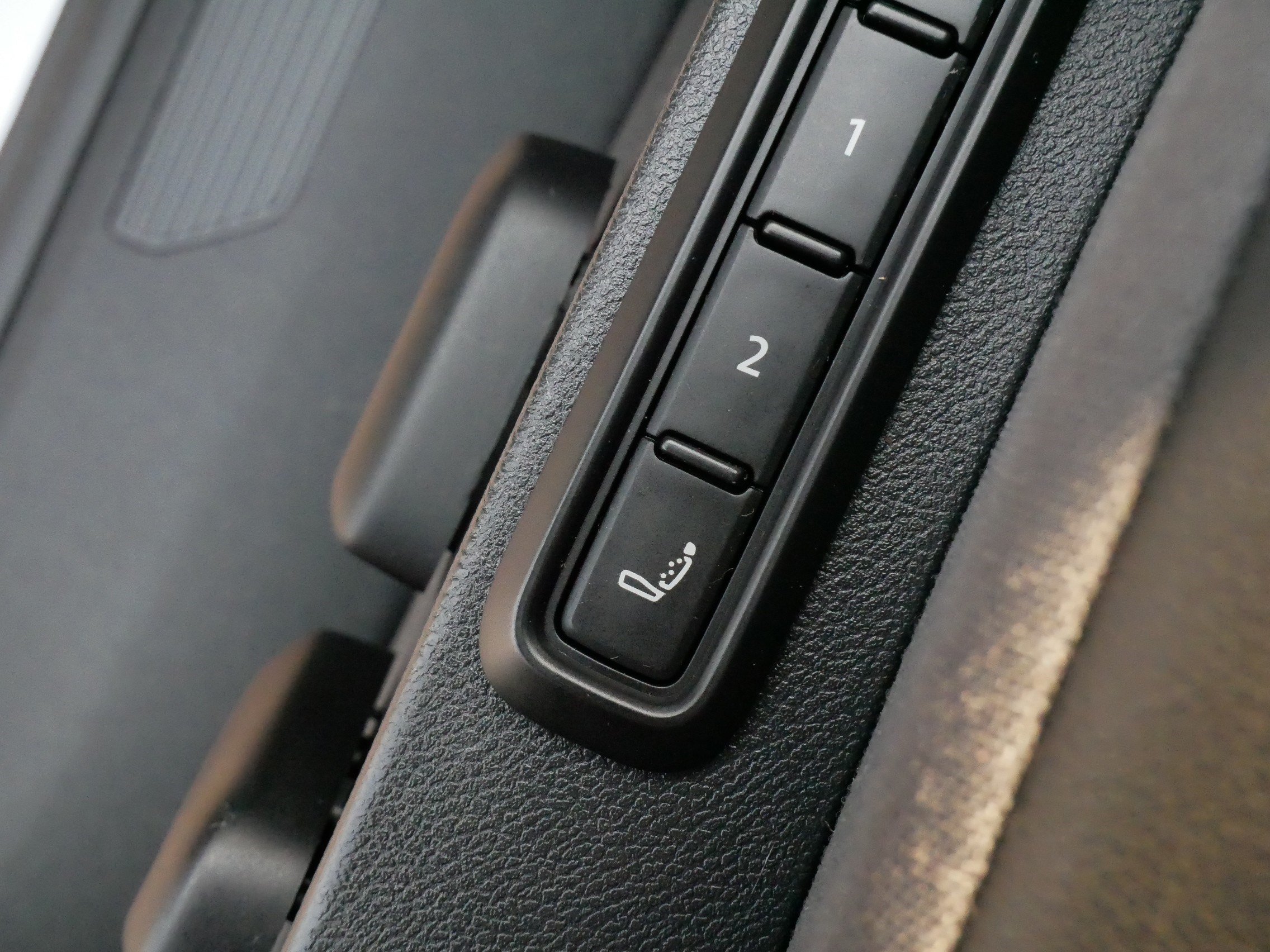 Certified 2023 Volkswagen ID.4 Pro S AWD/4WD image 30