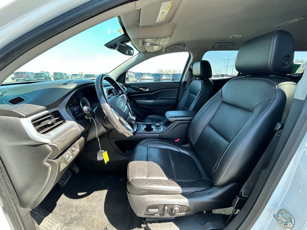 Used 2020 GMC Acadia SLT image 14