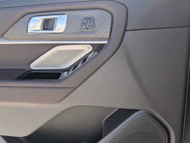 New 2026 Ford Explorer Platinum RWD image 15