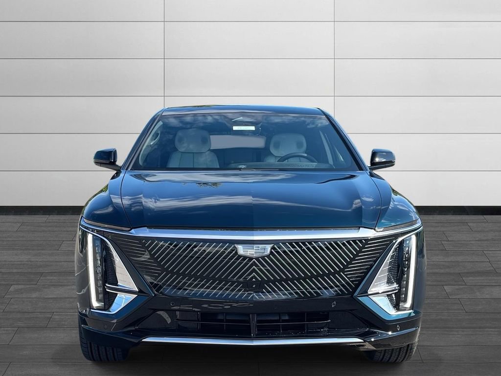 New 2025 Cadillac Lyriq Luxury image 8