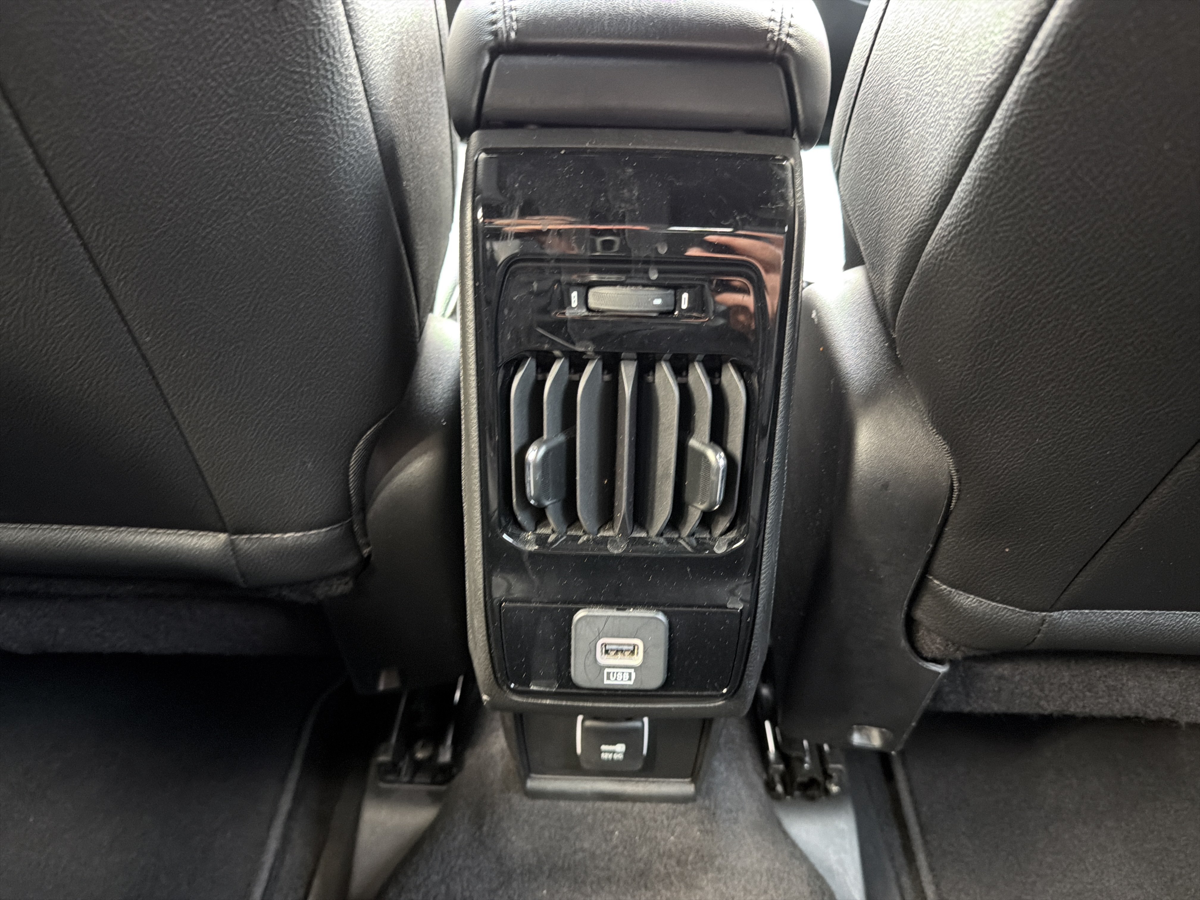 Used 2026 Jeep Compass Limited AWD/4WD image 28