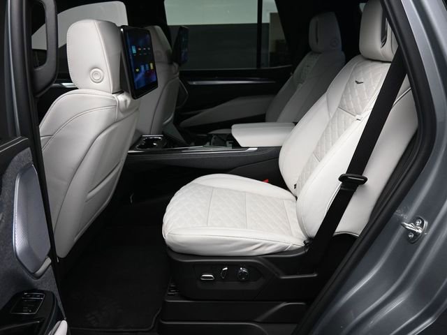 Used 2025 Cadillac Escalade V image 21