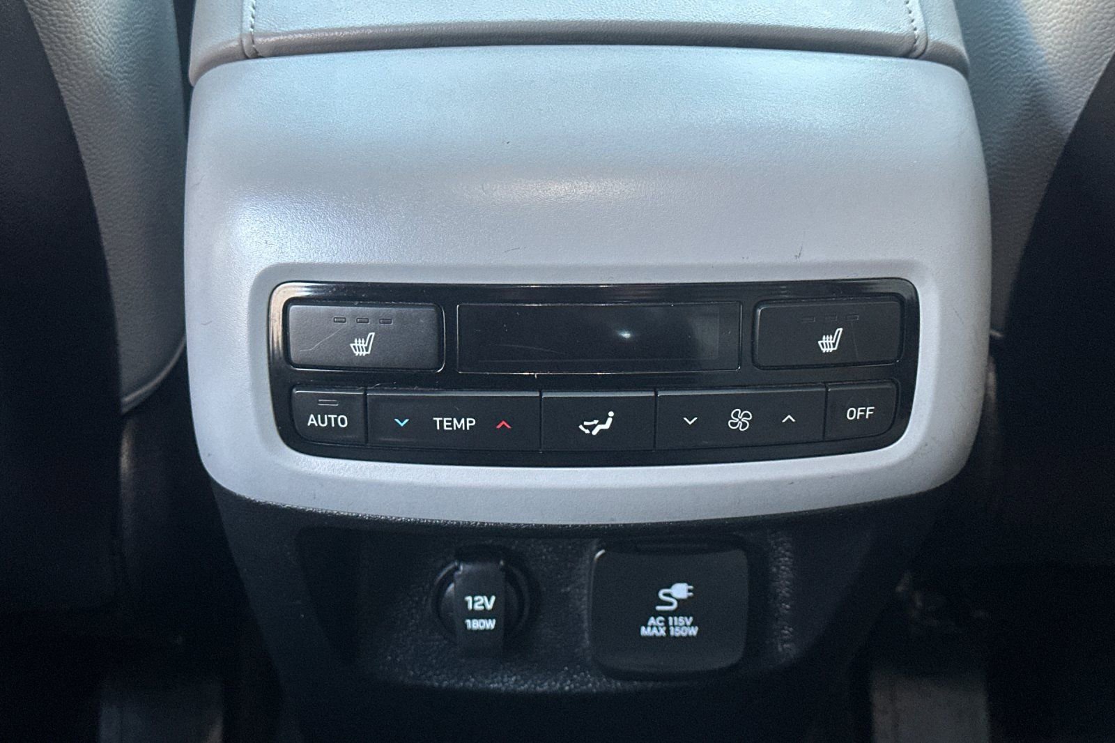 Used 2020 Hyundai Palisade SEL w/ Premium Package image 14