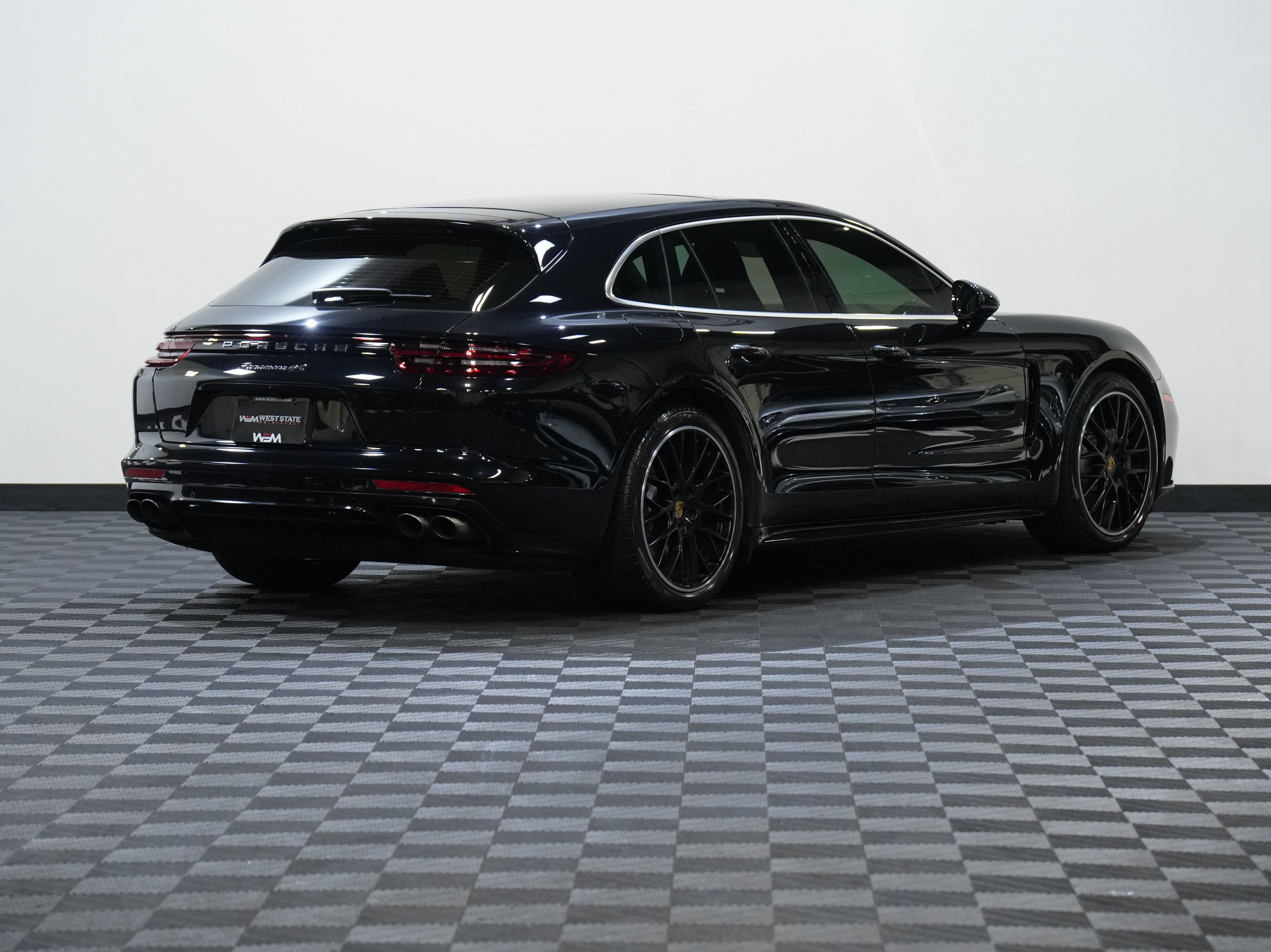 Used 2018 Porsche Panamera 4S AWD/4WD image 6