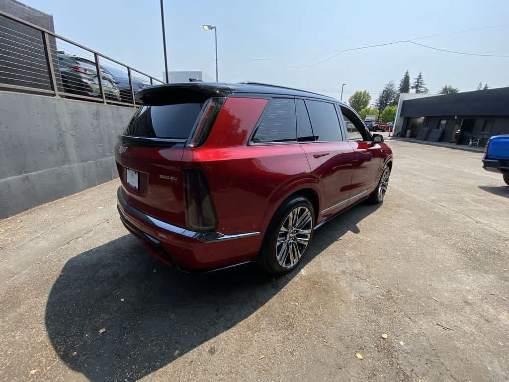 Certified 2026 Cadillac Vistiq Premium Luxury w/ LPO, Floor Liner Package AWD/4WD image 6