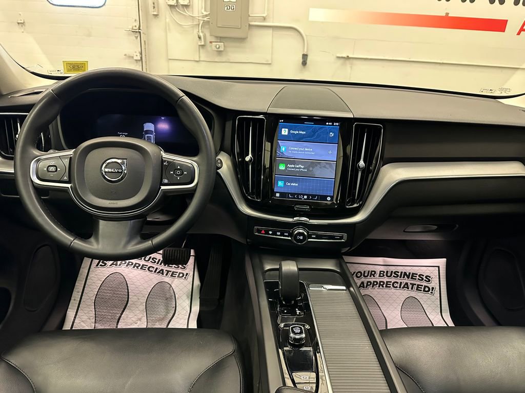 Used 2024 Volvo XC60 B5 Core image 29