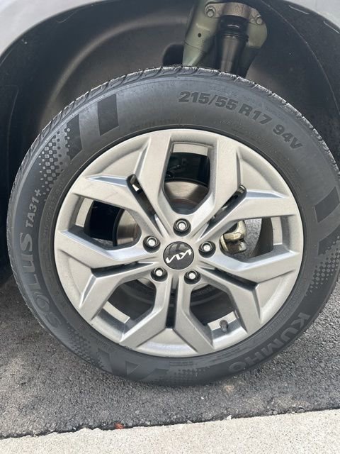 Used 2024 Kia Seltos S image 11