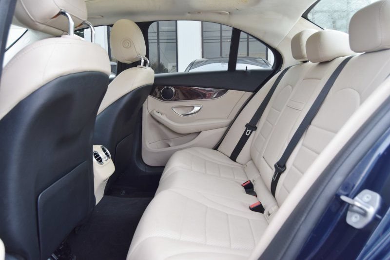 Used 2018 Mercedes-Benz C 300 Sedan w/ Premium Package image 32