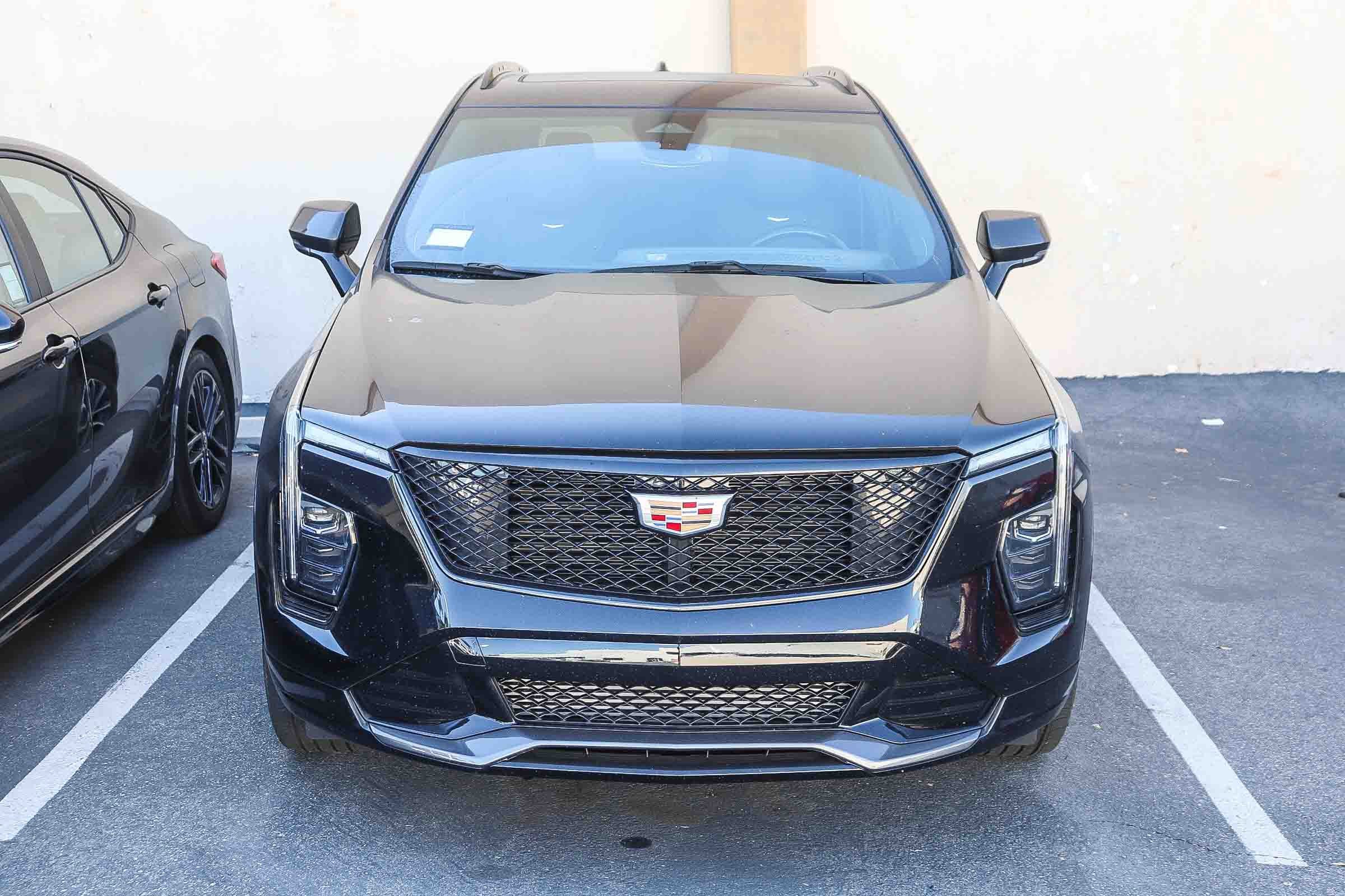 Used 2024 Cadillac XT4 Sport w/ Cold Weather Package image 2