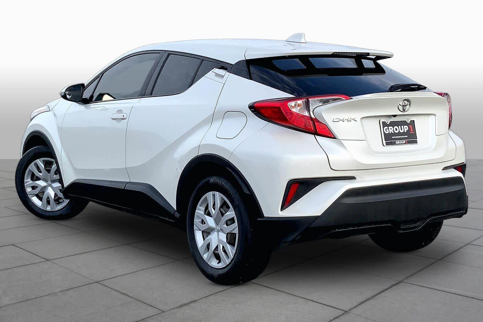 Used 2021 Toyota C-HR LE FWD image 12