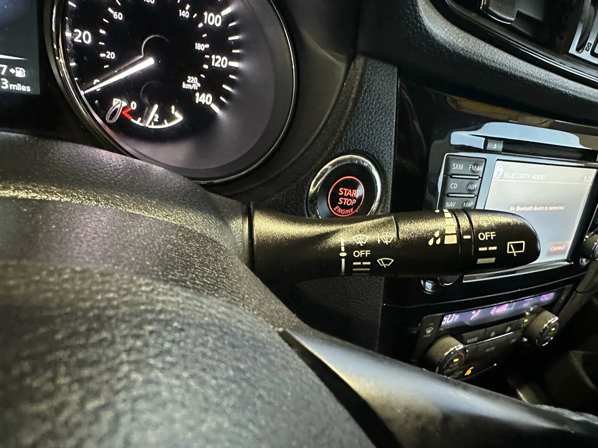 Used 2017 Nissan Rogue SV w/ SV Premium Package image 14