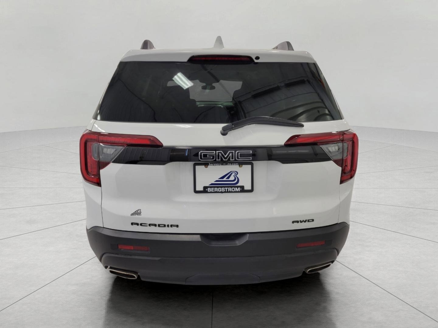 Certified 2023 GMC Acadia SLE w/ Driver Convenience Package image 27