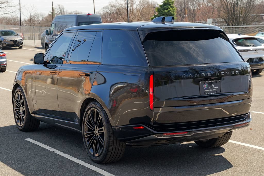 Used 2023 Land Rover Range Rover Autobiography AWD/4WD image 5