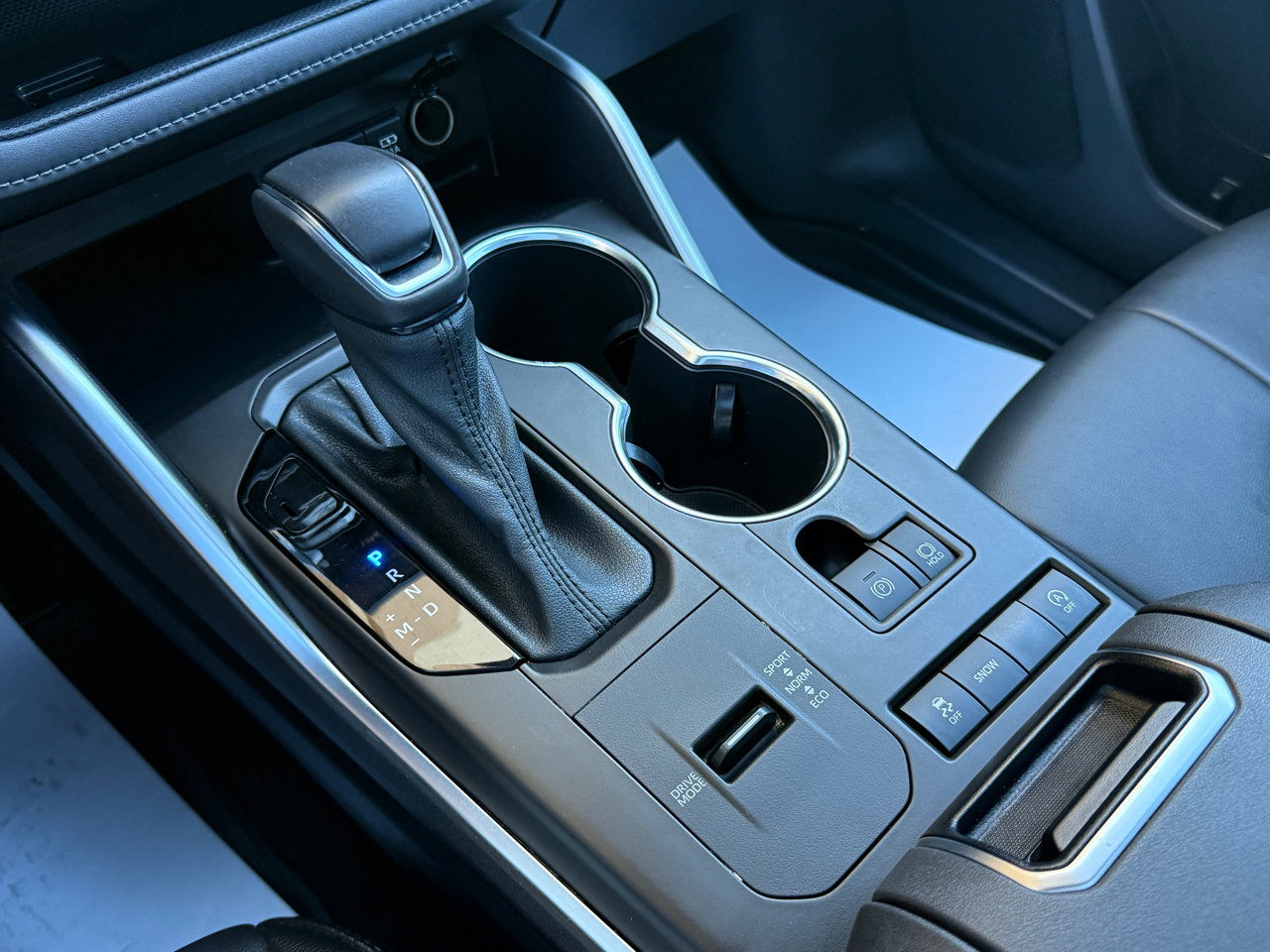 Used 2021 Toyota Highlander XSE image 27