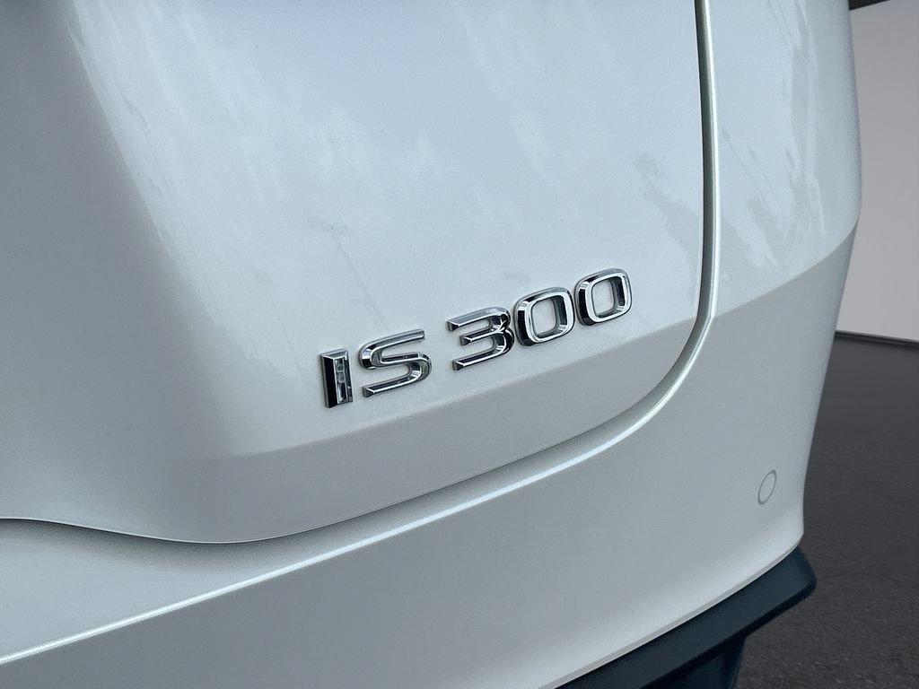 Used 2023 Lexus IS 300 w/ Comfort Package RWD image 32