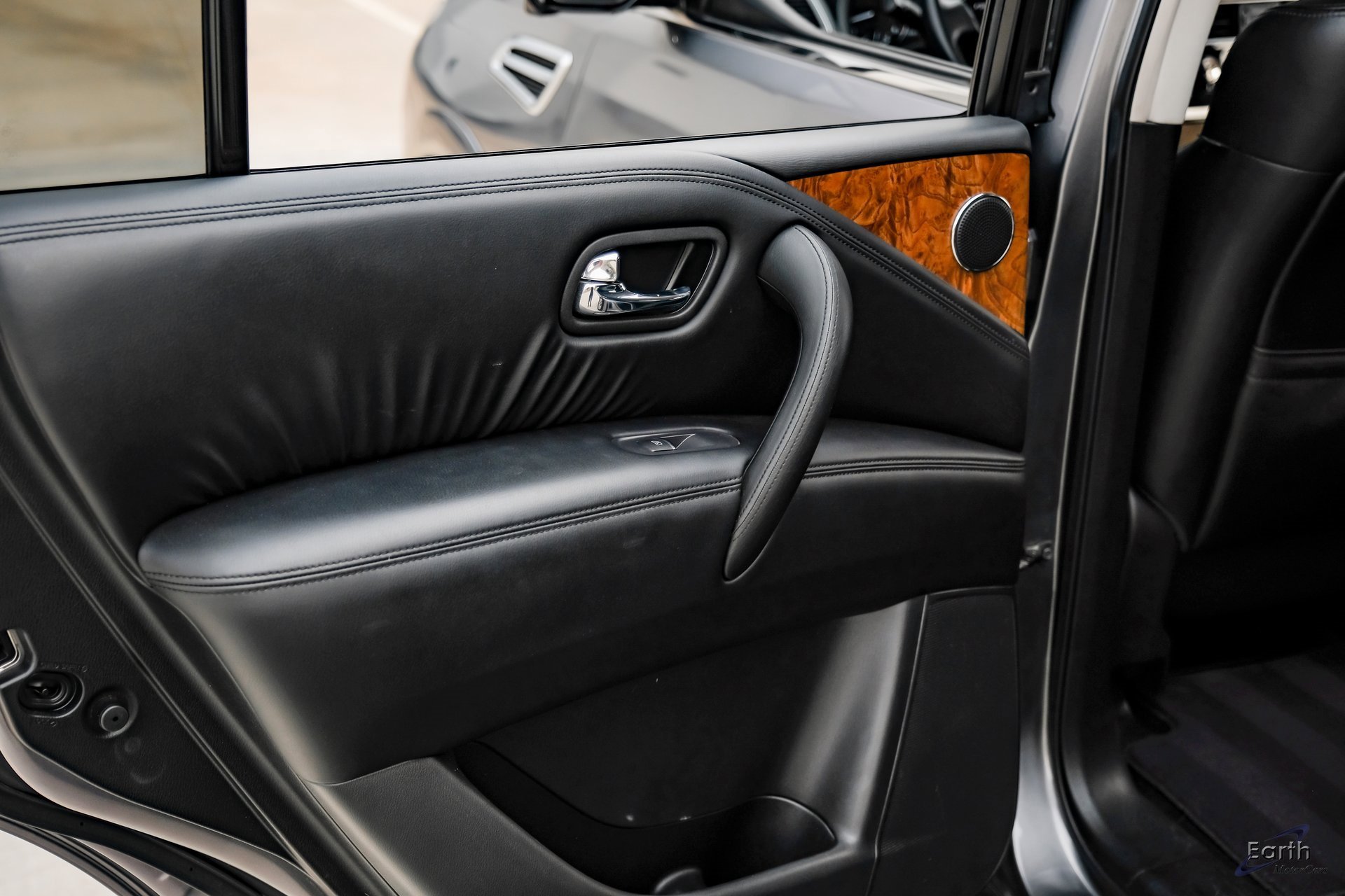 Used 2021 Nissan Armada SL w/ Captain's Chairs Package image 85