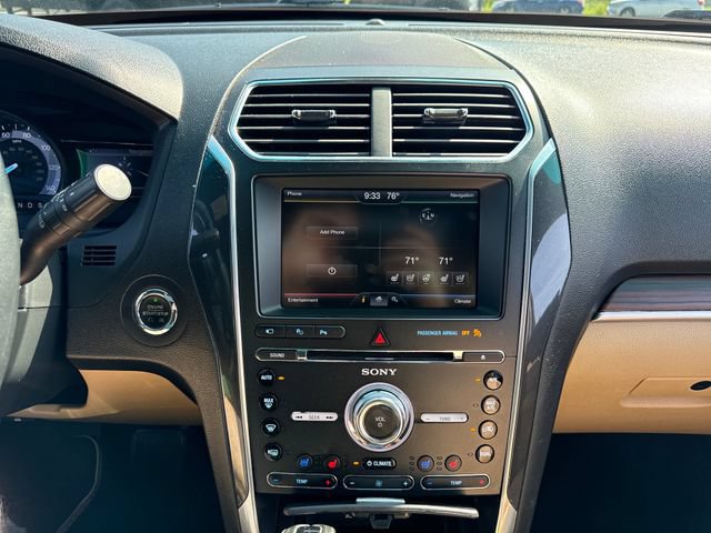 Used 2016 Ford Explorer Limited w/ Equipment Group 301A AWD/4WD image 31