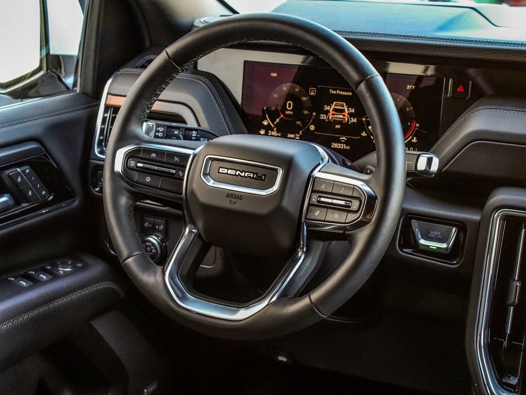 Used 2025 GMC Yukon Denali image 26