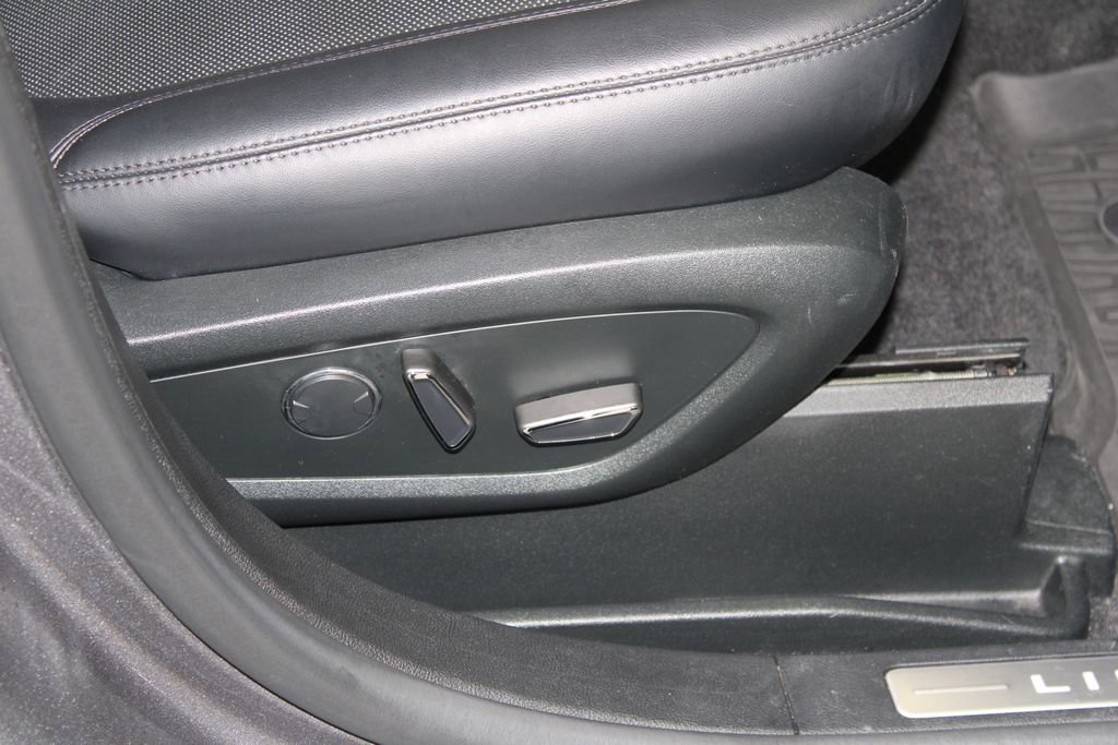 Used 2022 Lincoln Nautilus Reserve image 28