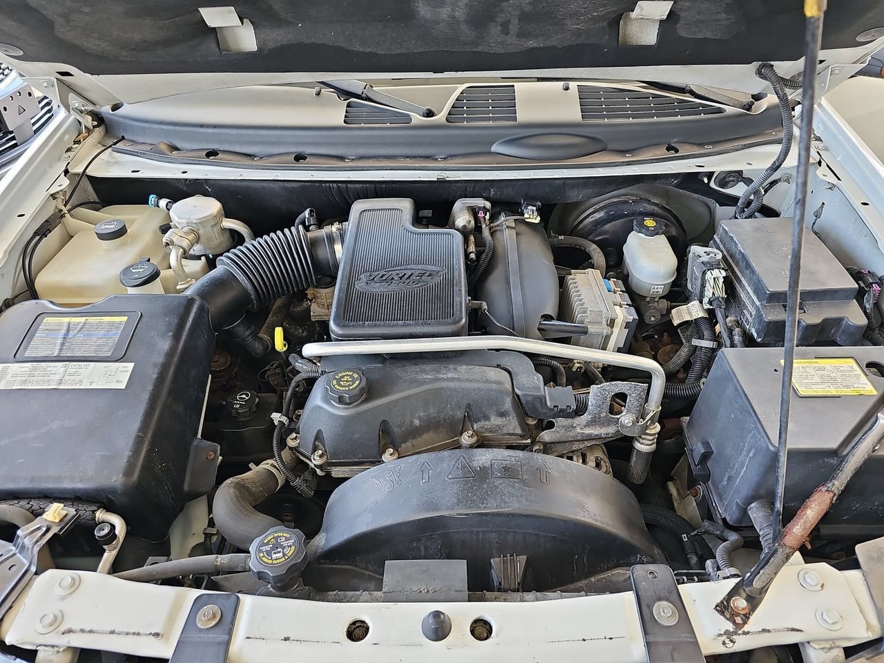 Used 2004 GMC Envoy SLT AWD/4WD image 32