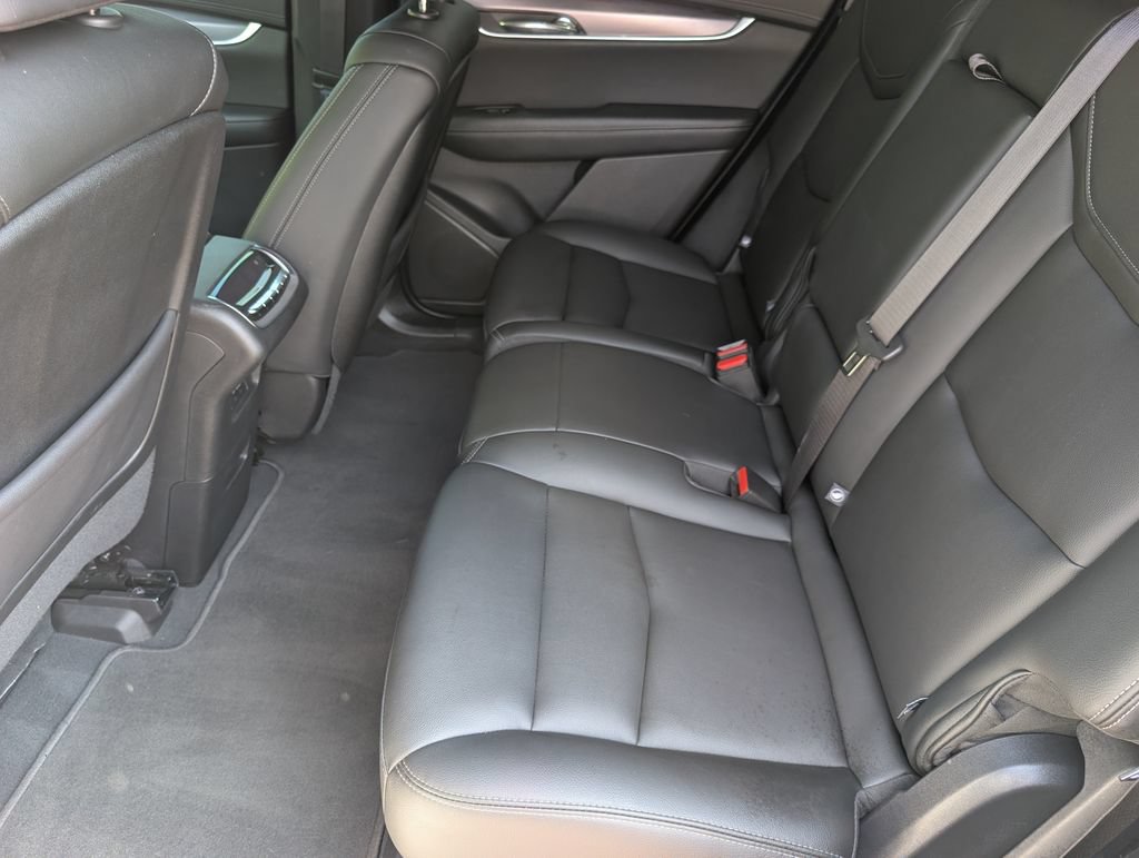 Used 2021 Cadillac XT6 Luxury FWD image 17