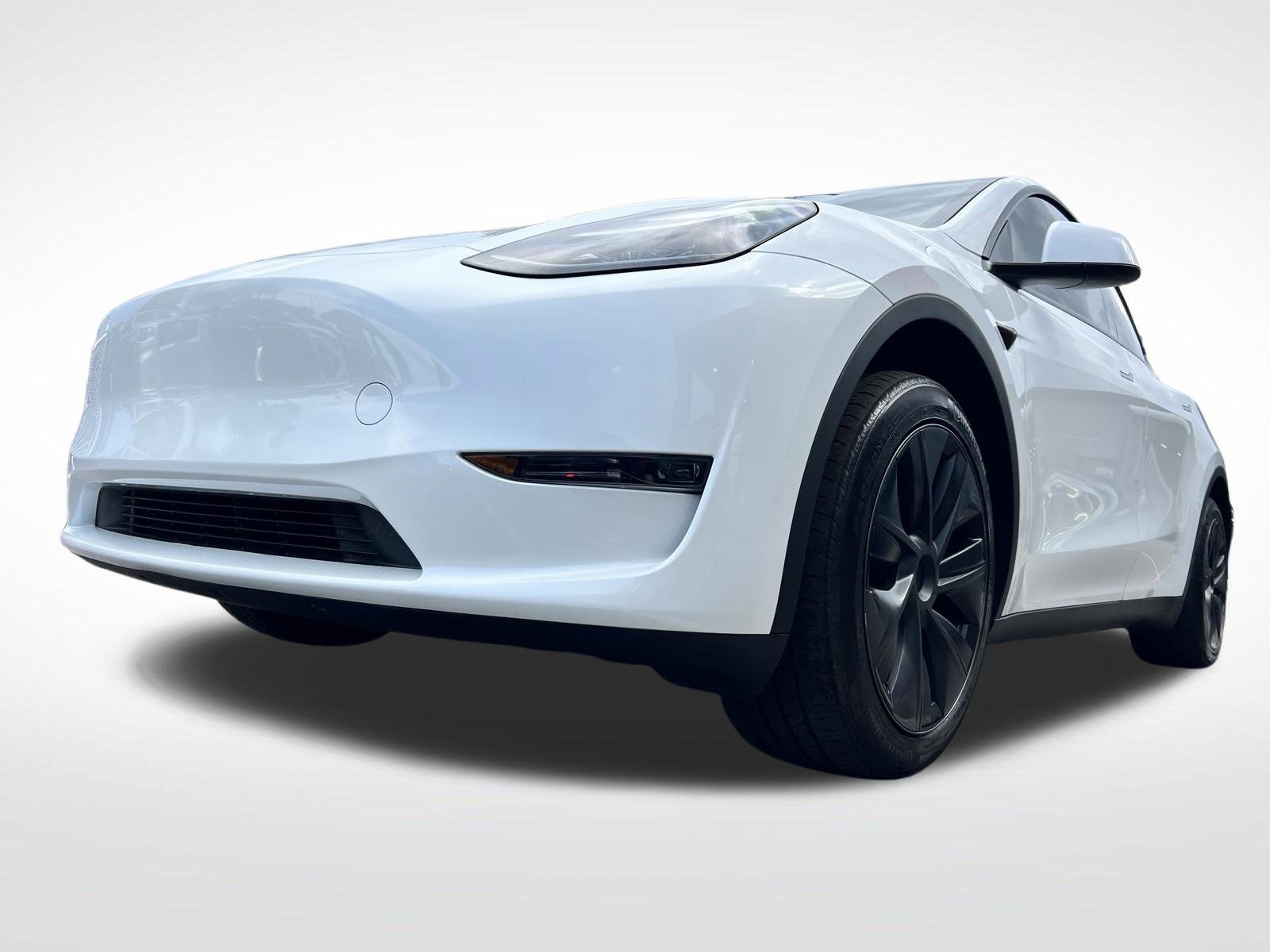 Used 2025 Tesla Model Y Long Range RWD image 73