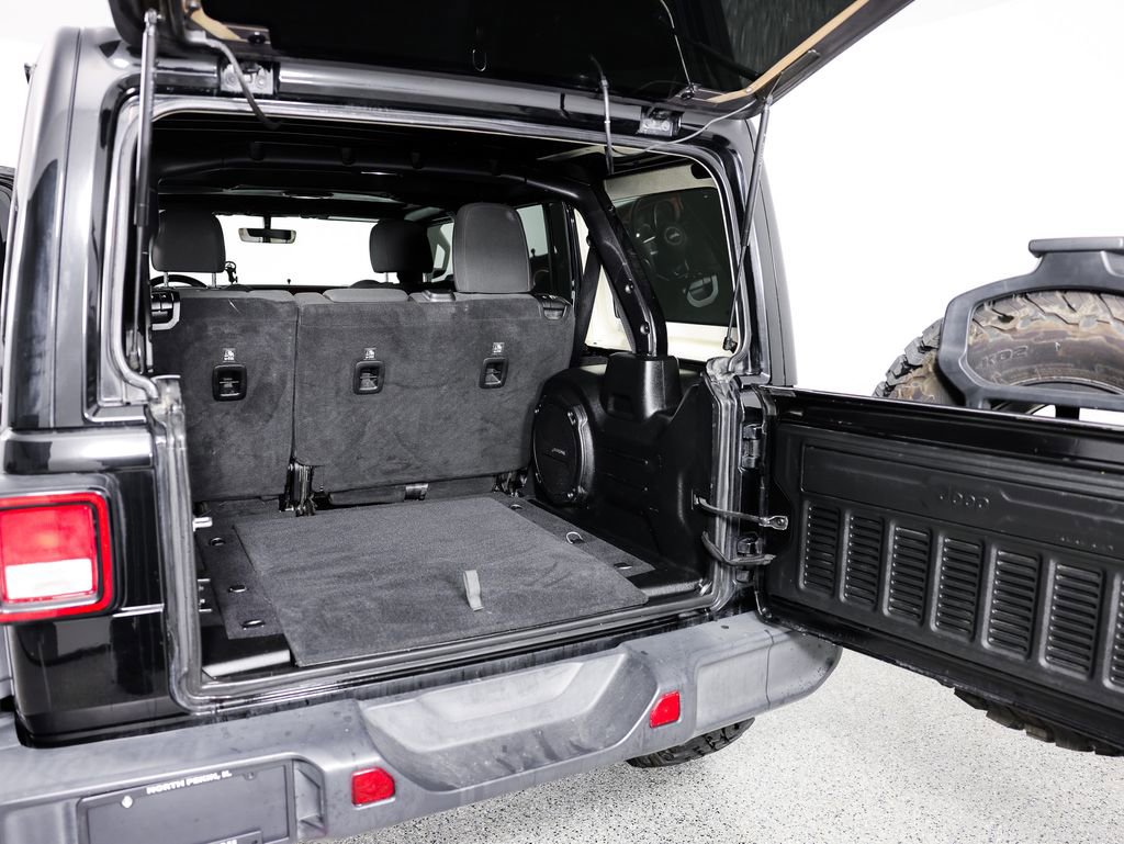 Used 2018 Jeep Wrangler Unlimited Rubicon image 18