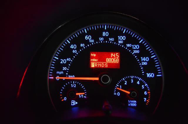 Used 2008 Volkswagen Beetle S image 19