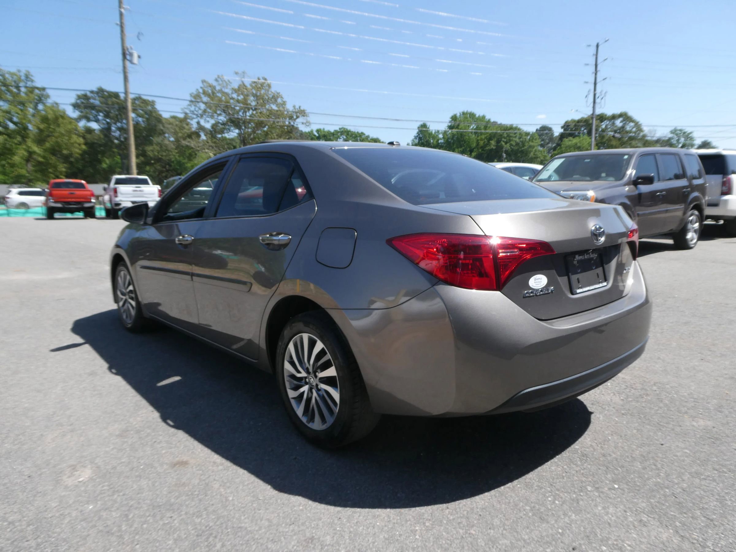 Used 2017 Toyota Corolla XLE FWD image 8