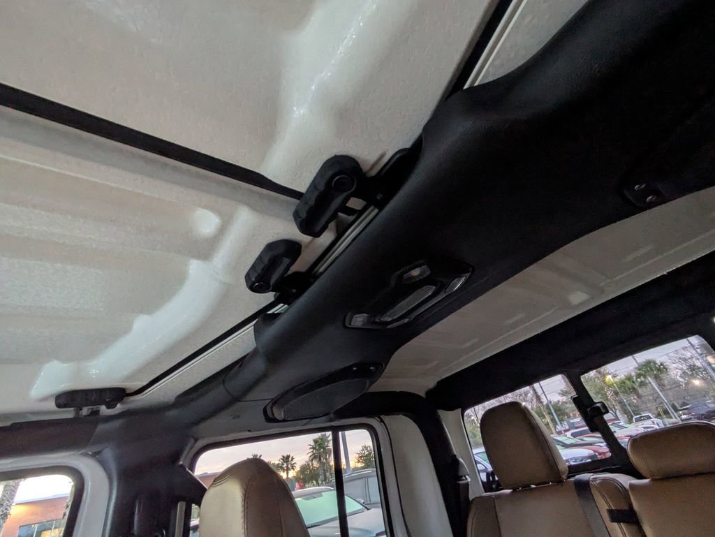 Used 2021 Jeep Gladiator Rubicon image 21