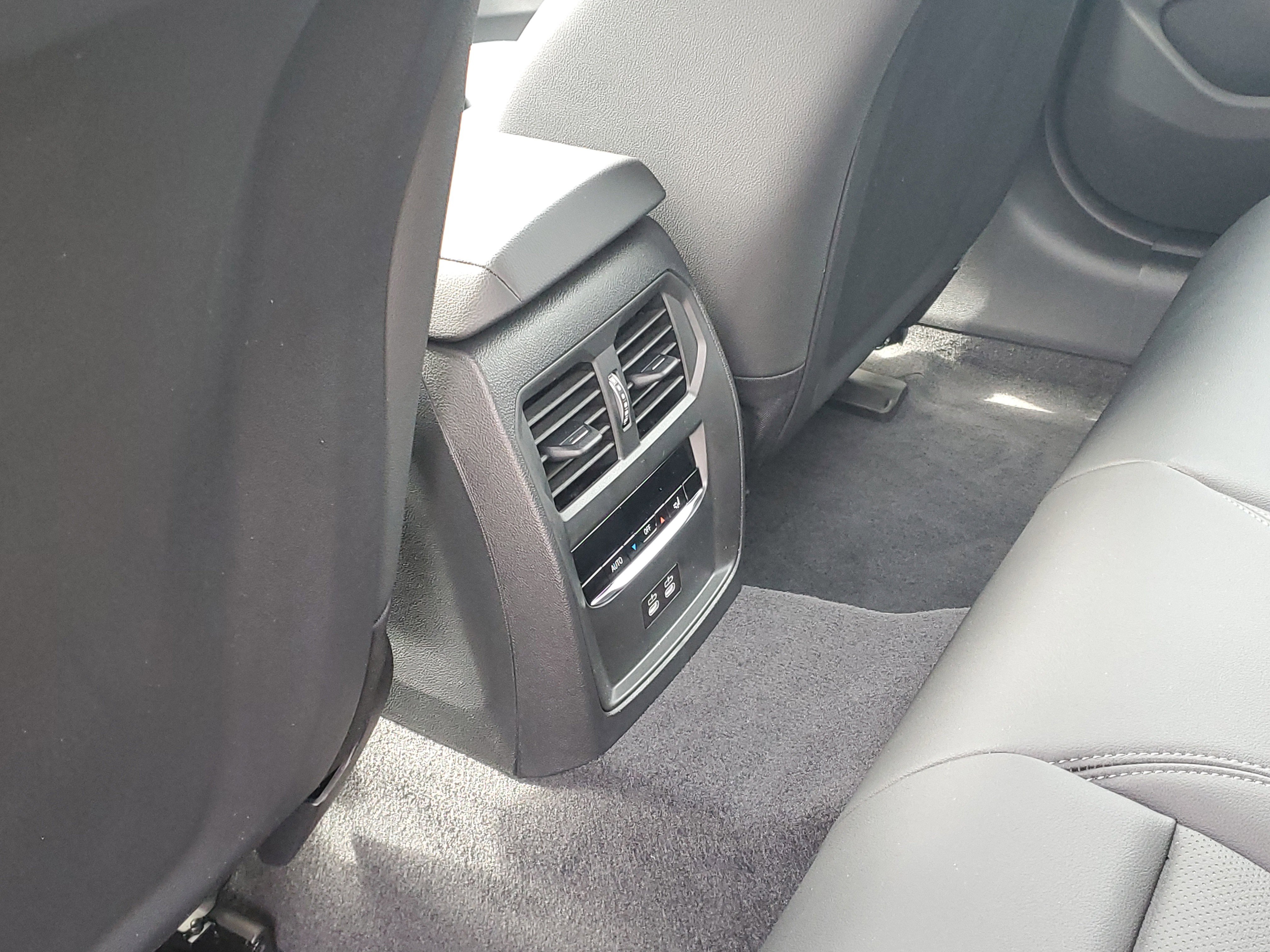 New 2026 BMW i4 xDrive40i w/ Premium Package image 25