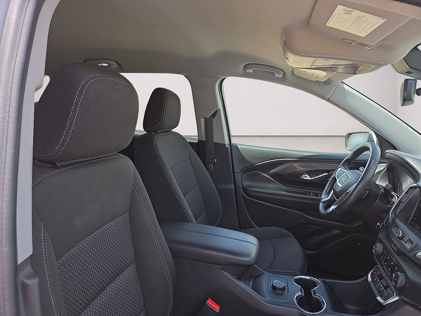 Used 2024 GMC Terrain SLE FWD image 12