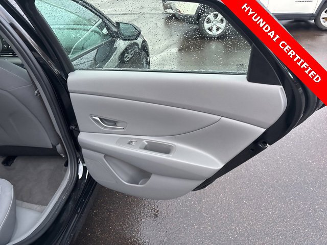 Certified 2025 Hyundai Elantra Sport image 9