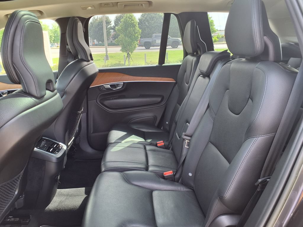 Certified 2023 Volvo XC90 B6 Plus AWD/4WD image 15