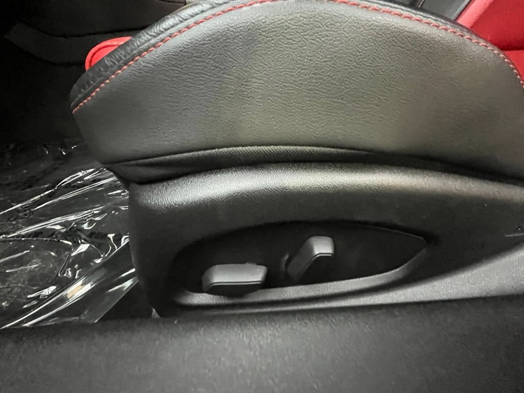 Used 2016 Chevrolet Camaro SS RWD image 42