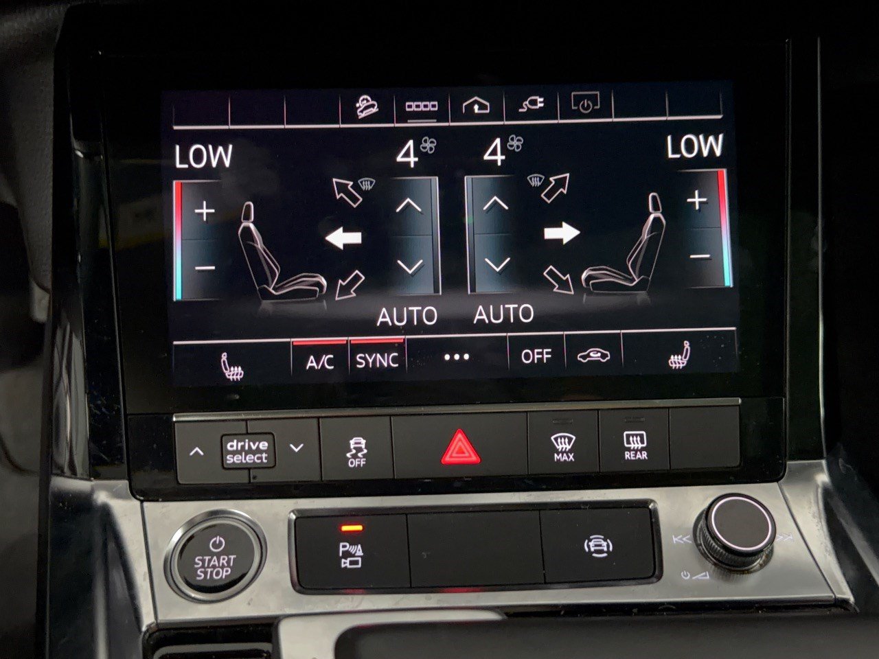 Certified 2024 Audi Q8 e-tron Premium Plus AWD/4WD image 22