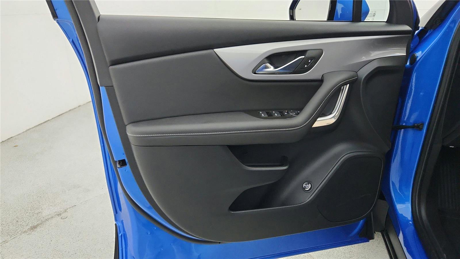 Used 2024 Chevrolet Blazer LT w/ Convenience Package image 46