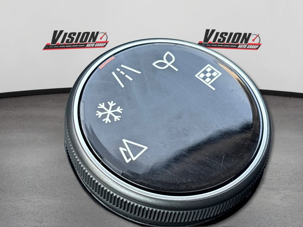 Used 2022 Nissan Rogue SV w/ SV Premium Package image 11