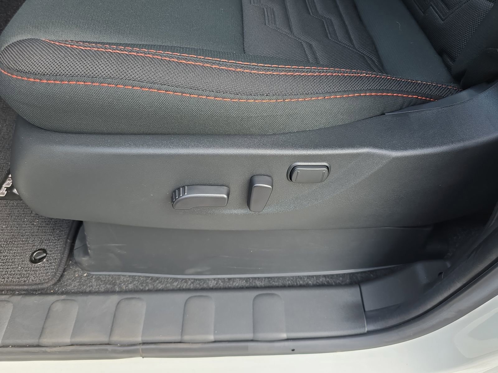 New 2025 Nissan Frontier PRO-4X image 12