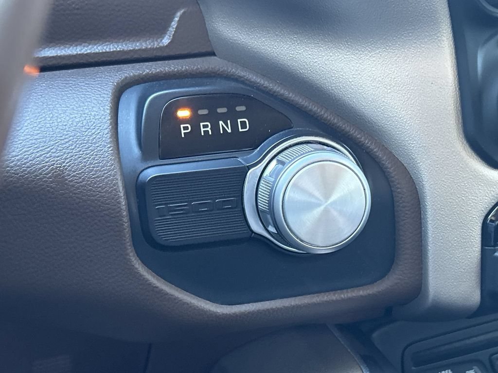 Used 2019 RAM 1500 Laramie RWD image 14