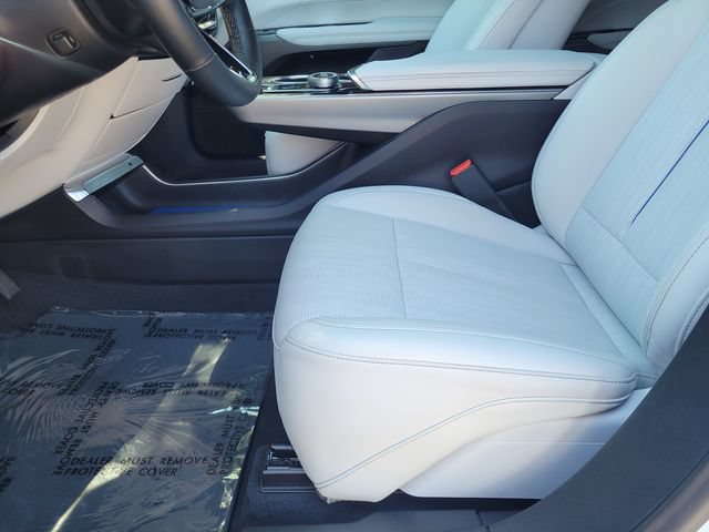 Used 2024 Cadillac Lyriq Sport RWD image 22