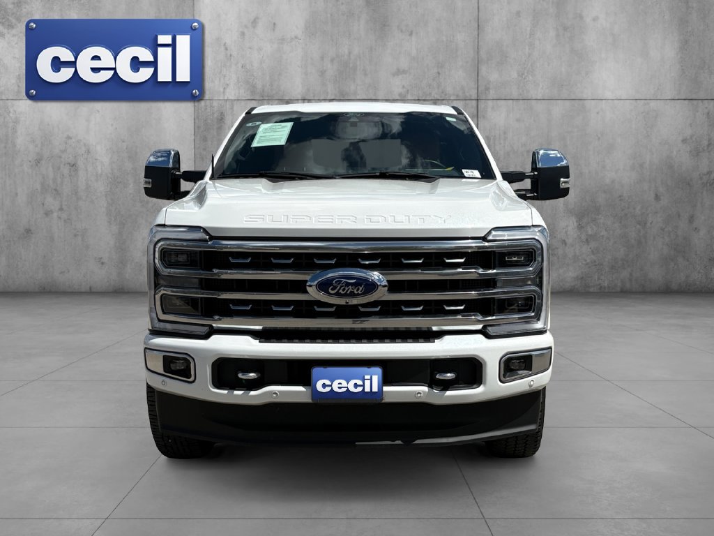 Used 2024 Ford F250 Platinum AWD/4WD image 2